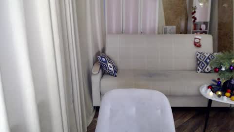 Helen online show from January 3, 5:39 am
