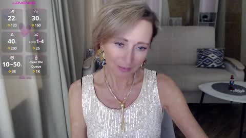 Helen online show from December 12, 6:03 am
