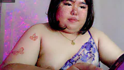 Snapshot of veronicakisses chatting on February 27, 1:28 pm MS. VERONICA 22 I love Aza 3 online show from February 27, 1:28 pm