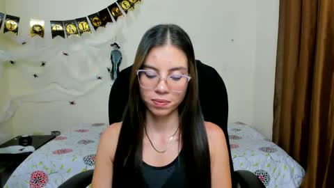 Veronica Miller online show from October 21, 2:04 am