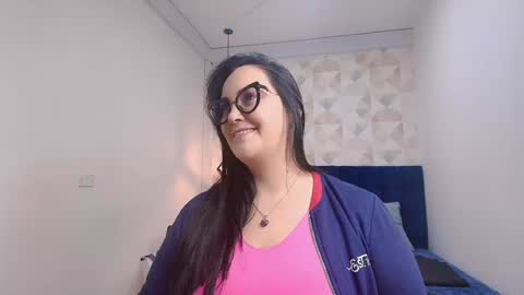 Snapshot of veroniicabbw chatting on December 28, 12:03 pm veroniicabbw online show from December 28, 12:03 pm