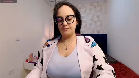 Snapshot of veroniicabbw chatting on December 12, 12:01 pm veroniicabbw online show from December 12, 12:01 pm
