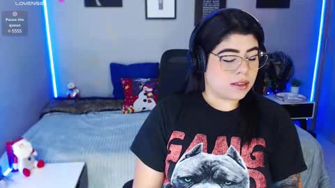 Miss Veronika online show from December 17, 10:44 am