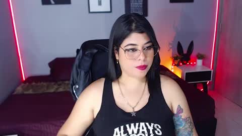 Miss Veronika online show from January 29, 7:00 pm