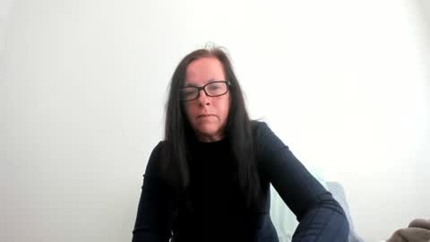 verysassypeachgoddess online show from March 5, 2:57 pm