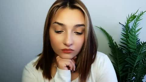 Ana online show from February 25, 1:20 pm