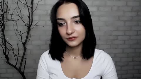 Ana online show from January 13, 4:19 pm