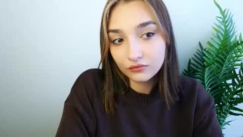 Snapshot of veryveryshygirl chatting on October 28, 12:33 pm Ana online show from October 28, 12:33 pm