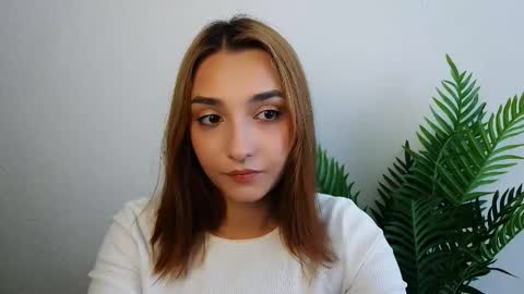 Snapshot of veryveryshygirl chatting on September 20, 7:06 am Ana online show from September 20, 7:06 am