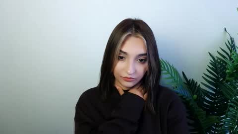 Snapshot of veryveryshygirl chatting on October 9, 1:26 pm Ana online show from October 9, 1:26 pm