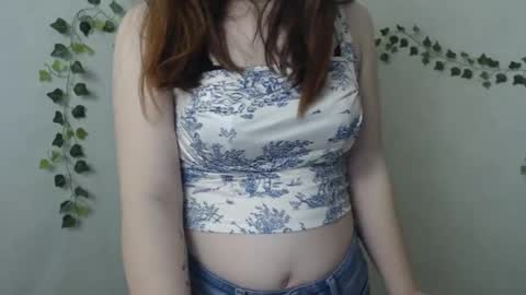 veryveryvery_shy online show from March 27, 6:59 am