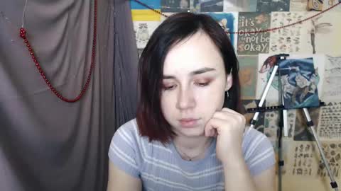 veryveryvery_shy online show from January 4, 6:41 am