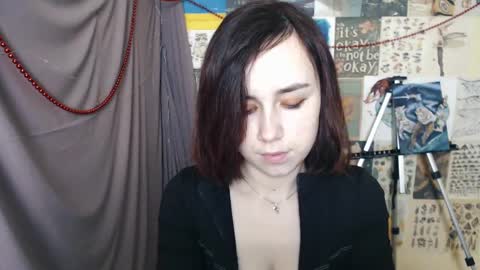veryveryvery_shy online show from January 6, 7:09 am