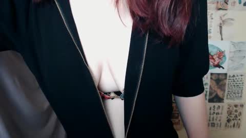 Snapshot of veryveryvery_shy chatting on September 24, 5:39 am veryveryvery_shy online show from September 24, 5:39 am