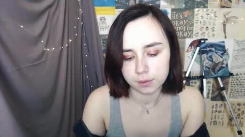 veryveryvery_shy online show from January 11, 6:24 am