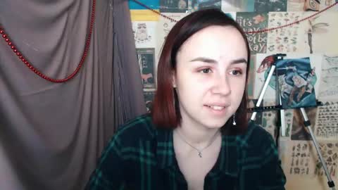 veryveryvery_shy online show from January 3, 6:33 am