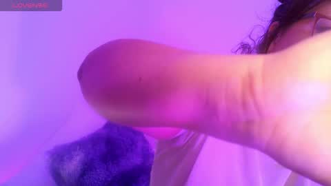 Vesper Vixen online show from December 3, 5:15 pm