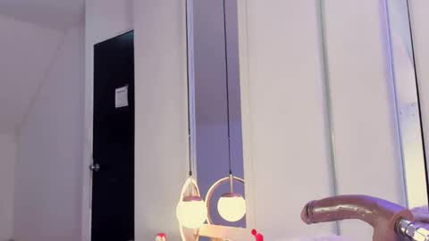 Vesper Velvet  online show from September 28, 9:53 pm