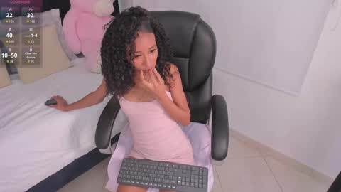 Vicky Castillo online show from June 4, 10:14 pm