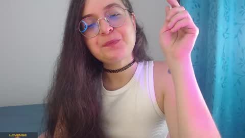 Vicky online show from December 14, 11:10 pm