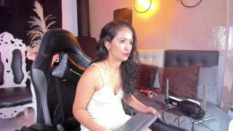 Vicky online show from April 15, 7:58 pm