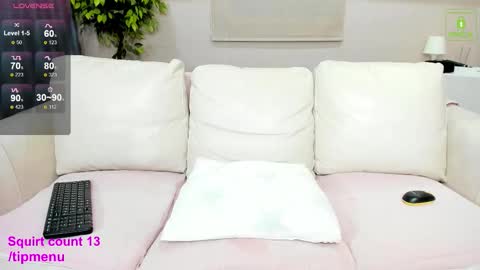 Victoria online show from November 28, 12:52 pm