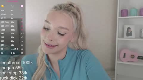 Snapshot of vickyfuckingdoll chatting on September 9, 5:29 am vickyfuckingdoll online show from September 9, 5:29 am