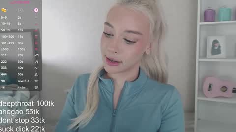 Snapshot of vickyfuckingdoll chatting on October 8, 12:48 am vickyfuckingdoll online show from October 8, 12:48 am
