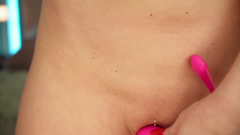 vickysecret96 online show from January 17, 6:23 pm