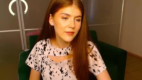 Snapshot of victiriadax chatting on September 14, 11:41 am Victoria online show from September 14, 11:41 am