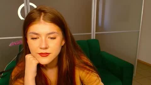 Snapshot of victiriadax chatting on September 20, 7:50 am Victoria online show from September 20, 7:50 am