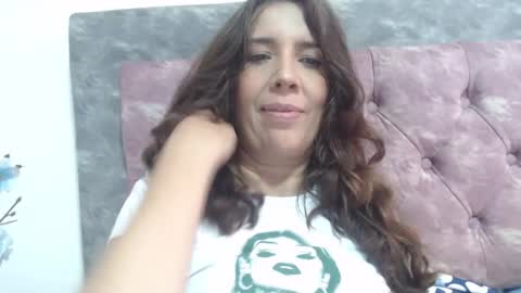 Hi guys   Im victoria  Be the one who can control me in PVT online show from January 4, 4:22 pm