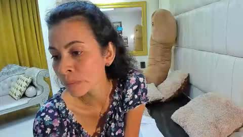 Victoria  grey  online show from March 18, 11:32 pm