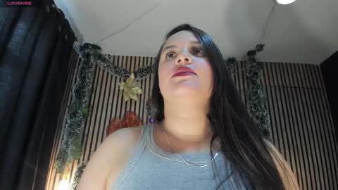 Snapshot of victoria__ponce chatting on January 3, 8:01 pm victorira online show from January 3, 8:01 pm
