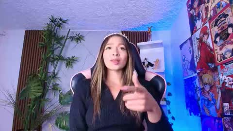 Snapshot of victoria_adams14 chatting on October 19, 3:41 am Victoria for you online show from October 19, 3:41 am