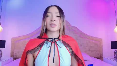 Snapshot of victoria_adams14 chatting on October 3, 4:06 am Victoria for you online show from October 3, 4:06 am