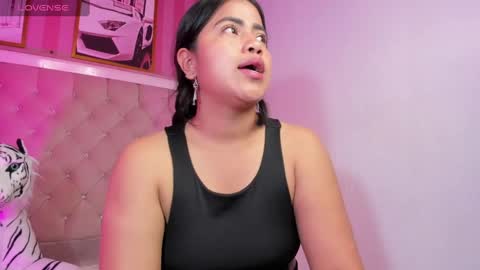 victoria_b_ online show from September 10, 9:37 pm