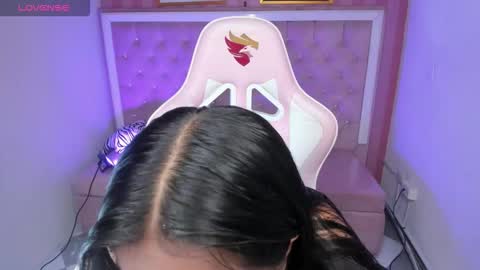 victoria_b_ online show from September 8, 7:46 pm
