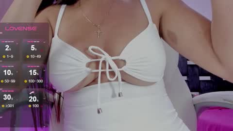 Snapshot of victoria_castillo1 chatting on September 26, 1:47 am Victoria Castillo online show from September 26, 1:47 am