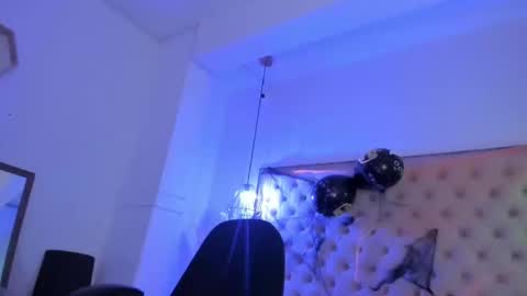 victoria_kitt online show from October 18, 7:04 pm