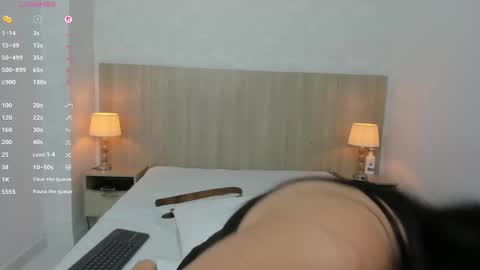 Snapshot of victoria_pachon chatting on September 30, 9:30 pm victoria_pachon online show from September 30, 9:30 pm