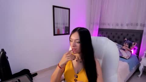 victoria_piercee online show from January 9, 6:45 pm