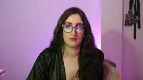 Snapshot of victoria_riider chatting on September 10, 8:53 pm Victoria online show from September 10, 8:53 pm