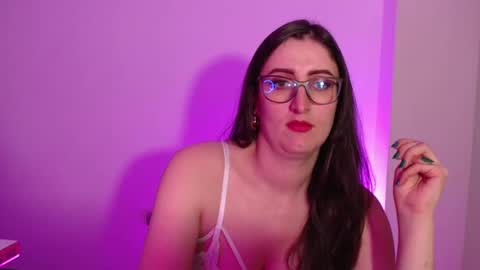 Snapshot of victoria_riider chatting on February 6, 8:34 pm Victoria online show from February 6, 8:34 pm