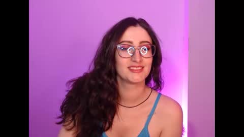 Snapshot of victoria_riider chatting on December 16, 7:54 pm Victoria online show from December 16, 7:54 pm