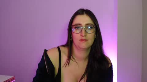 Snapshot of victoria_riider chatting on February 13, 10:22 pm Victoria online show from February 13, 10:22 pm