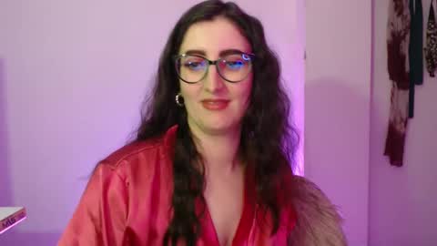 Victoria online show from October 14, 9:28 pm