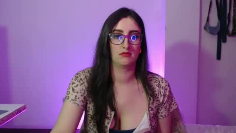 Snapshot of victoria_riider chatting on September 13, 9:23 pm Victoria online show from September 13, 9:23 pm