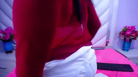 Victoria online show from December 5, 1:17 pm