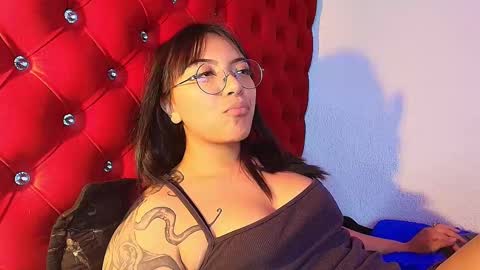 victoria online show from September 22, 8:40 pm